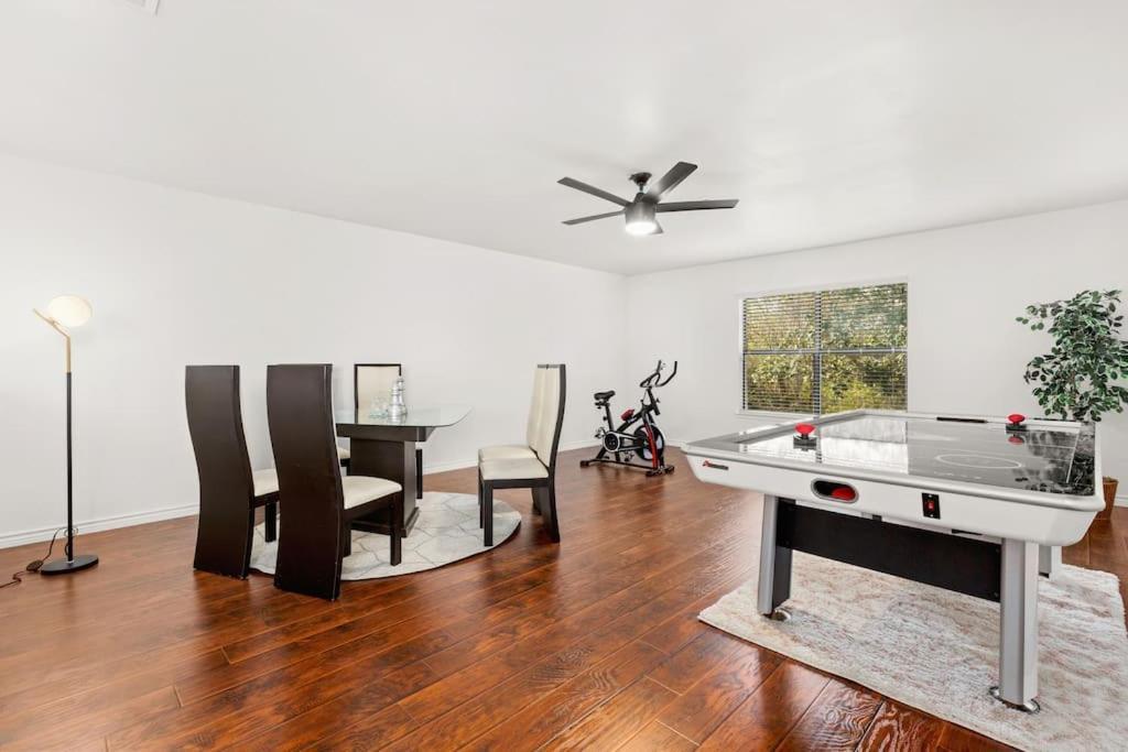 5 Bedrooms With Chefs Kitchen 2 Masters Room And Game Lounge San Antonio Exterior foto