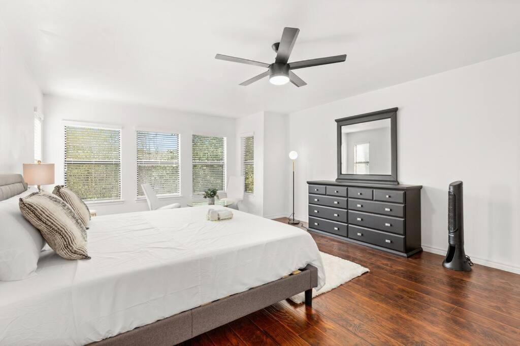 5 Bedrooms With Chefs Kitchen 2 Masters Room And Game Lounge San Antonio Exterior foto